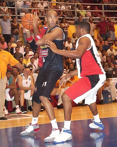 Pablo Machado cierra la plantilla de Torrevieja