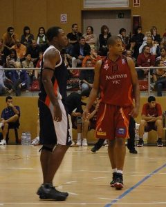 Ed Cage, segundo foráneo de HNV Consmetal Navarra