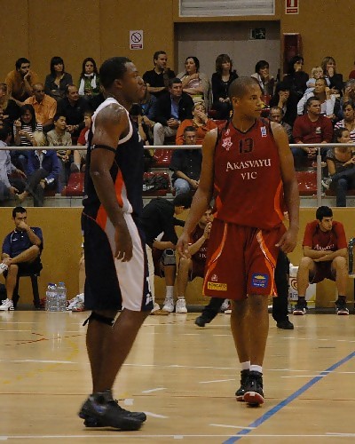 Ed Cage, segundo foráneo de HNV Consmetal Navarra