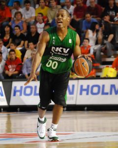 Demond Mallet cree en Sito Alonso y en el nuevo proyecto verdinegro