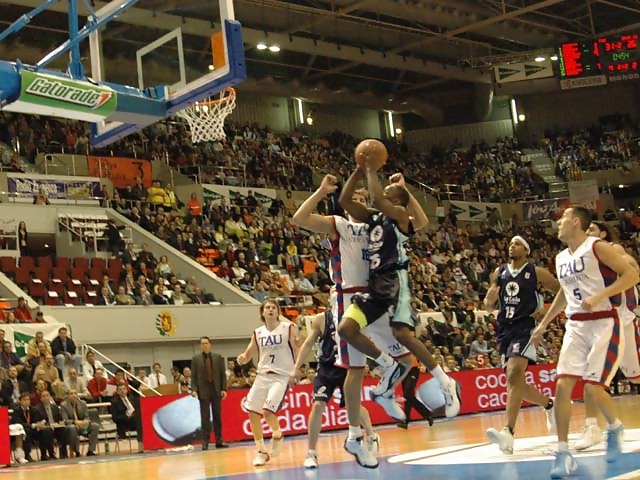 Billy Keys es el segundo extracomunitario del CAI