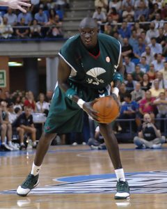 Ndong, hecho en el Regal F.C. Barcelona: 2 años, 3.2 millones de euros