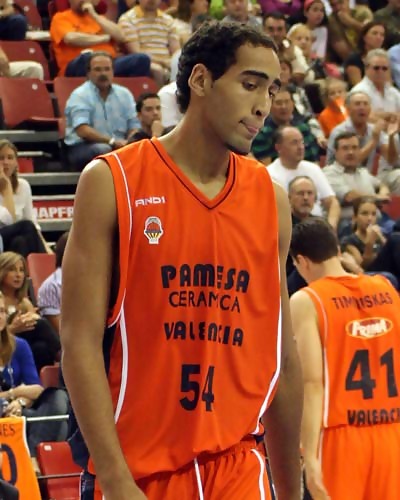 Cortado el pívot Claudio Fonseca