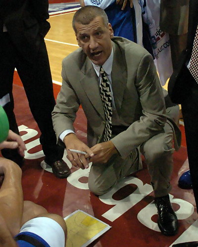 Asa Petrovic entrenará en Italia