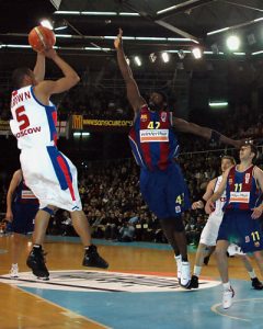 Devin Davis será operado del pulgar de su mano derecha