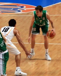 Goran Dragic viaja a Phoenix para poder firmar con los Suns