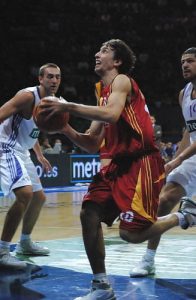 ¿Ha firmado Ukic con los Raptors?