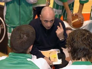 Jordi Balaguer renueva con el Peñas