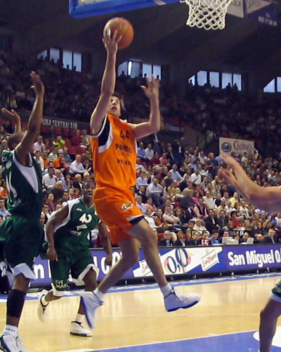 Rigaudeau se queda en Valencia