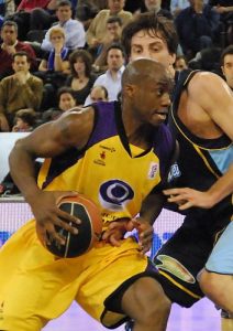 Oficial: Joseph Gomis ficha por el Unicaja