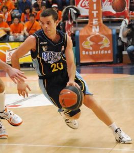 Polaris World Murcia: Gonzalo Martínez cerca de firmar y oferta a Mindaugas Timinskas