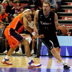 Jugadores sin equipo: Andy Betts entrena con el Clínicas Rincón Axarquía