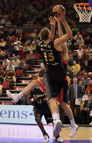 Iñaki de Miguel ve paralelismos entre la salvación que vivió en Alicante y las posibilidades del Cajasol