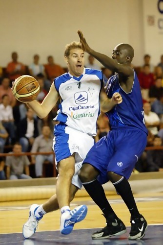 Juan Carlos Liñán, nuevo jugador del Blanes Almería