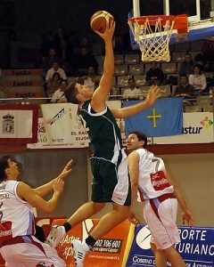 C. B. Instituto Fertilidad Clínicas Rincón renueva a Ale Navajas