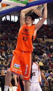 Primera baja en Pamesa: Barac regresa al Tau