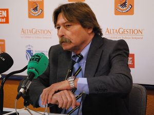 Comas no culpa pero dice que no se ha olvidado del basket y se desespera con el mercado