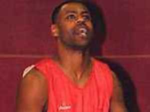 Derrell Washington, a prueba en Cáceres