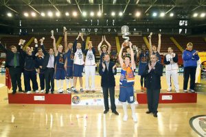 Copa de la Reina (J3): Ciudad Ros Casares revalida el título