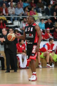 Michael Nurse cierra la plantilla de Rayet Guadalajara