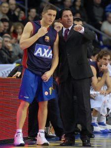 En la pizarra ACB de Mariano Arasa: análisis del Axa Barça- Iurbentia Bilbao