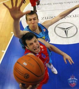 EL Top 16 (J2, miércoles); segunda exhibición ofensiva del TAU esta semana. Papaloukas rescata al CSKA