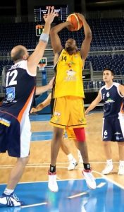 Lamont Hamilton, nuevo jugador del Tenerife Rural (incluye vídeo)