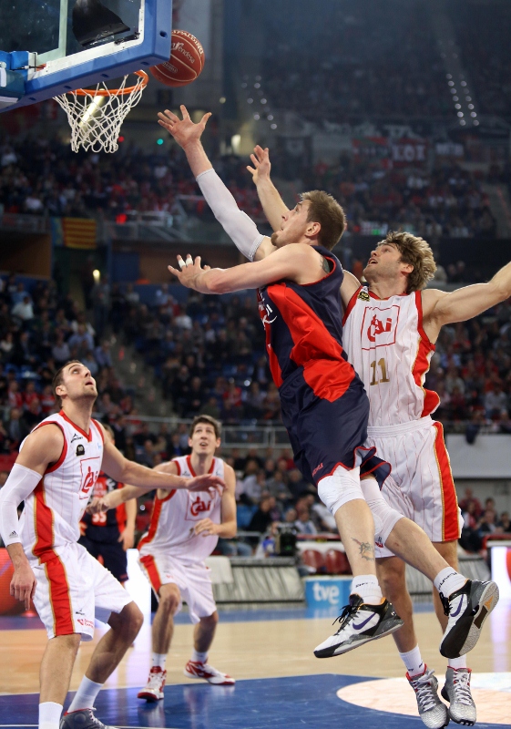 Un 19-2 de salida en el tercer cuarto lleva al Caja Laboral a semifinales (88-64)