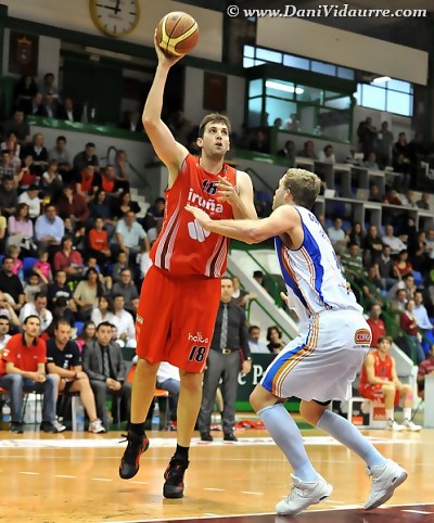 Ondrej Starosta renueva su compromiso con Planasa Navarra