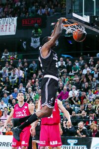 Barcelona Regal baraja la opción de D’or Fischer para cerrar su juego interior