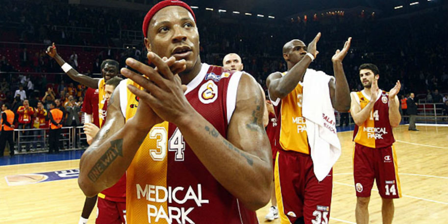David Hawkins sancionado ¡cuatro años!; Galatasaray rescinde su millonario contrato