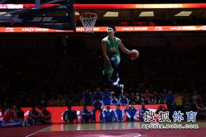 ¡All Star en China! Yi JianLian, MVP y el concurso de mates en su integridad