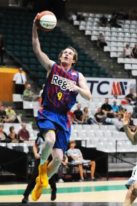 Huertas se divierte; Sinanovic, sin borrón en ataque. Rudy-Jaycee, pareja letal