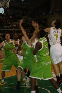 Todo victorias locales en la Adecco Oro; Coppenrath MVP de la jornada 22