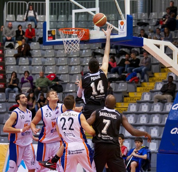Andorra no falla; Burgos le persigue. Pierre Oriola, MVP en el gran triunfo de Lleida