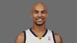 Enorme Jerryd Bayless (30 puntos) contra los Celtics; Chris Paul somete a D-Williams