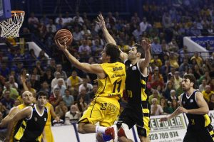 Bellas Superstar; Rudez, la escopeta maña. Lecciones de Raül, Blakney y Oliver