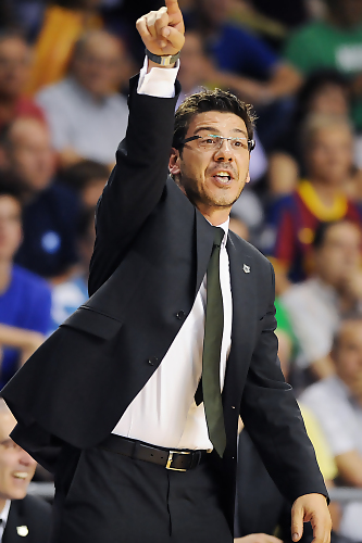 Fotis Katsikaris, mejor entrenador del año en Eurocup; Dubljevic, mejor joven