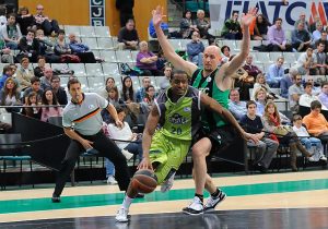 El ACB Jason Robinson jugará la próxima temporada en Argentina: nuevo fichaje de Gimnasia Indalo