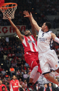¡La Paz y la Amistad lleva al Olympiacos a Londres! (82-72)