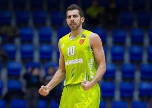 Cocinas.com y Melilla Baloncesto cierran sus plantillas con Marshavelski y Fuentes