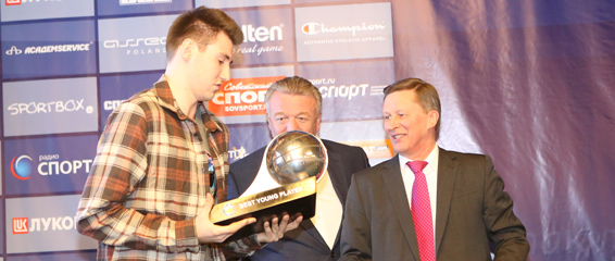 Atentos a Sergey Karasev: Jugador Joven del Año de la VTB United League