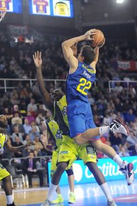 ¿Quo vadis, Rabaseda? Sin explotar en Barça, clubes como Bilbao Basket suspiran por él