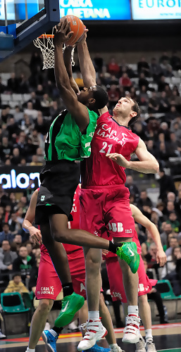 Mercado Liga Endesa: Tomas Hampl, cedido a la Cibona. Walsh y Golubovic dicen adiós a Caja Laboral. Robert Joseph deja Fuenlabrada