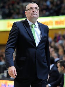 Del Olimpo al Averno, la decadencia de Unicaja. Futuro: ¿Kuzminskas y Plaza? ¿English?