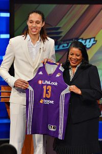 La desequilibrante Brittney Griner jugará en China porque allí pagan más