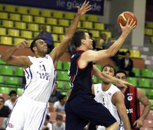 Banvit, en semis con Erdogan como héroe. Efes salva matchball; Fener, contra las cuerdas