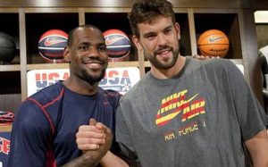 Canastas ganadoras de LeBron y Harden. Marc se resiente de su rodilla