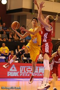 Los 30 puntos de Alba Torrens desmontan a Rusia (77-72)