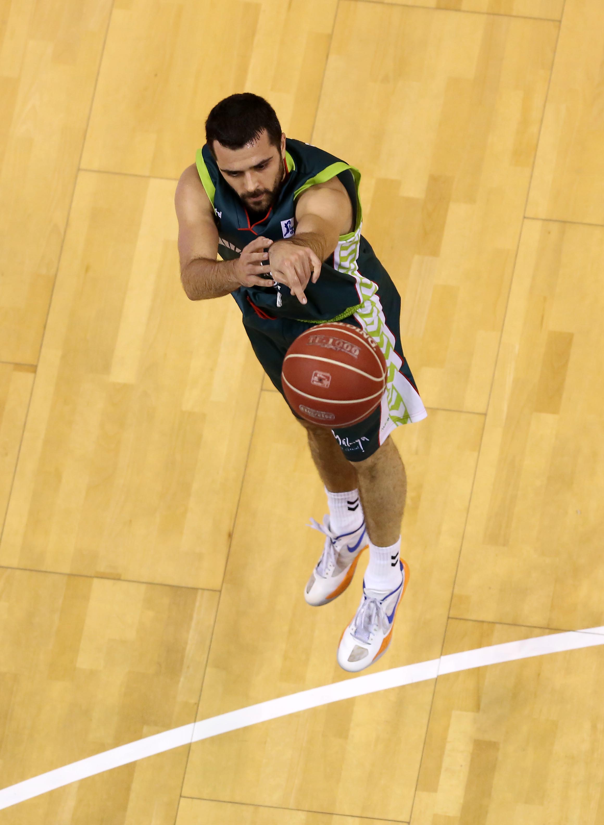 Simon, de Málaga a Kuban. Zouros por Plaza en Kaunas. Siena, presupuesto en picado
